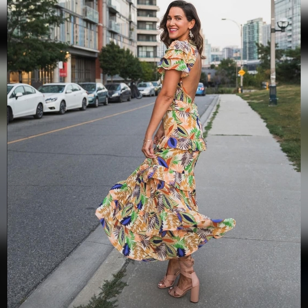 Glamorous Multicolor Floral Dress Leaf Print Open Back Maxi Dress Size 6 - Picture 3 of 10
